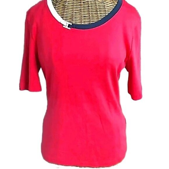 Tommy Hilfiger Tops - Tommy Hilfiger Red Vintage Crewneck T-shirt